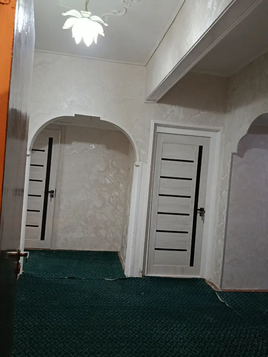 Сдается 3-комнатная квартира − 80 м²