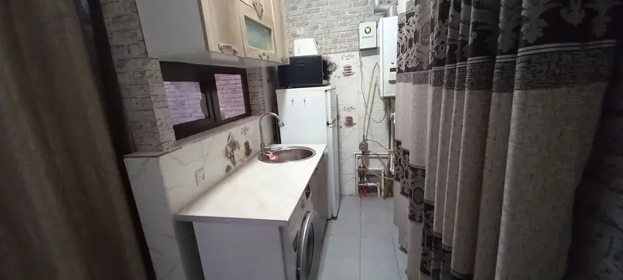 1 xonali kvartira sotiladi − 41.8 m²