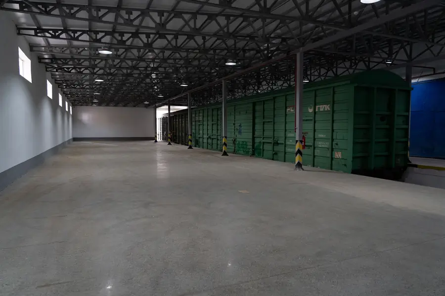 Сдается склад − 2540 м²