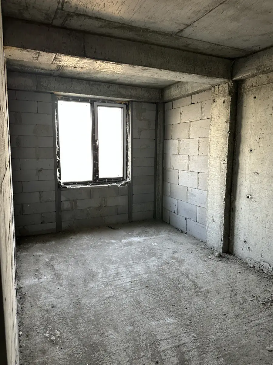 2 xonali kvartira sotiladi − 64 m²