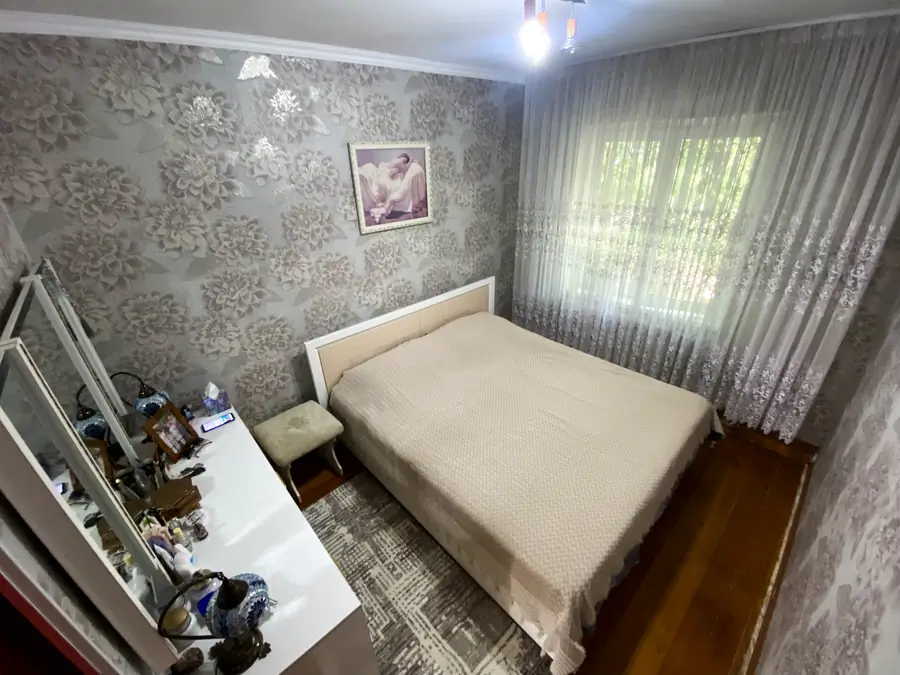 Продается 3-комнатная квартира − 73.4 м²