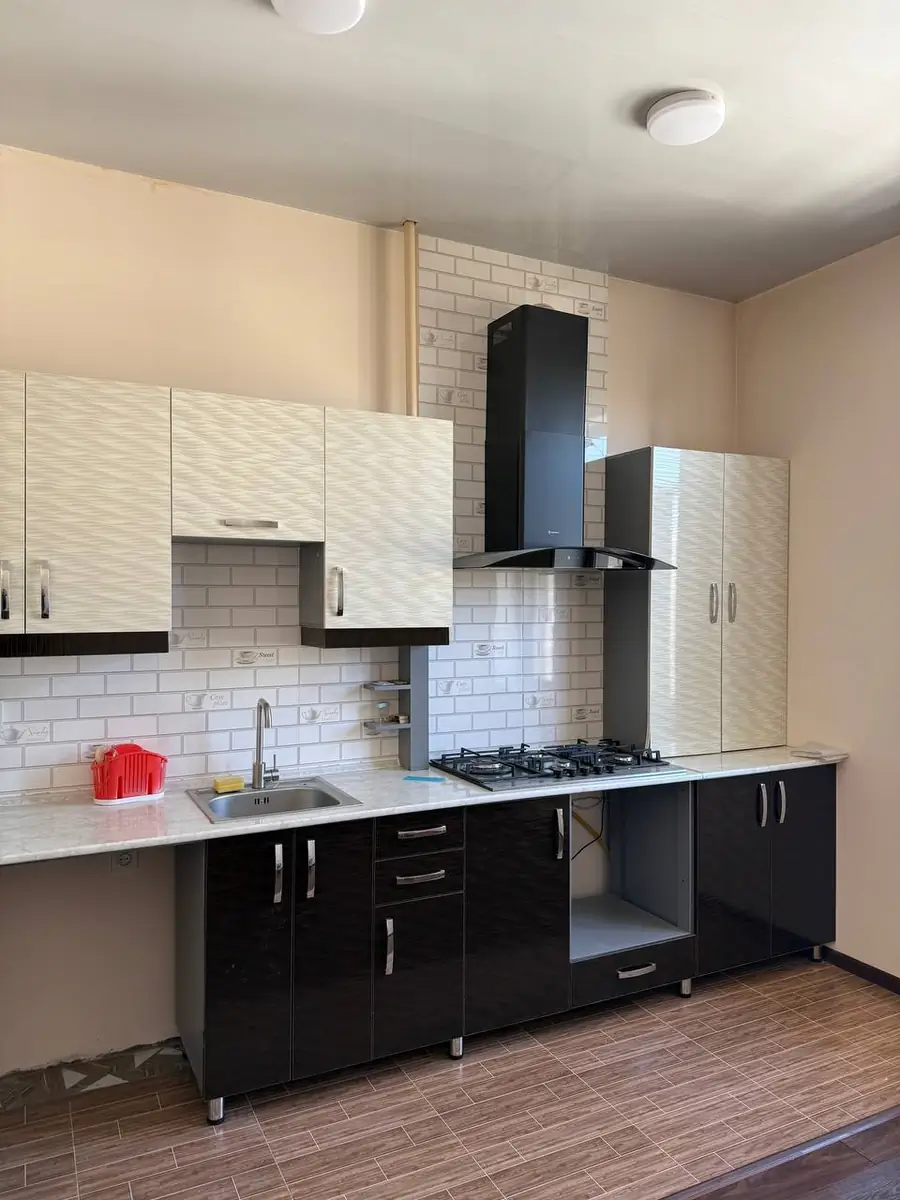 4-комнатная квартира − 108 м², 4/5 этаж