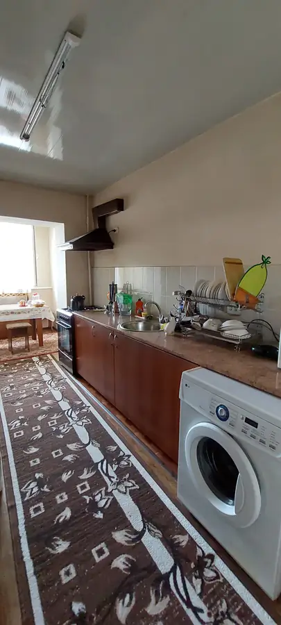 4-комнатная квартира − 90 м², 4/4 этаж