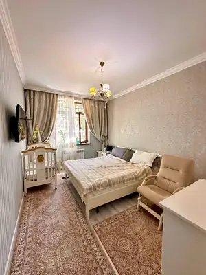 4-комнатная квартира − 93 м², 1/5 этаж