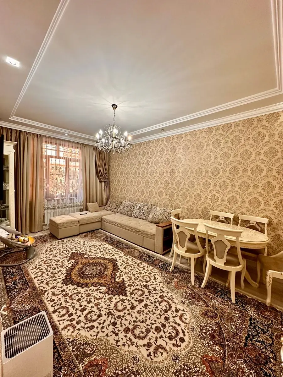 4-комнатная квартира − 93 м², 1/5 этаж
