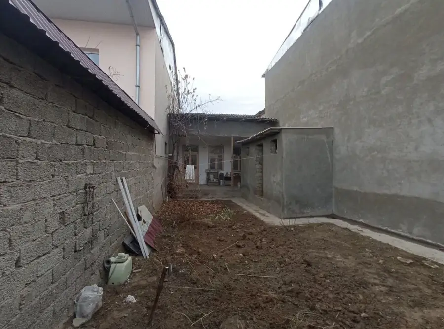 1-этажный дом − 111 м², 1.1 сот.