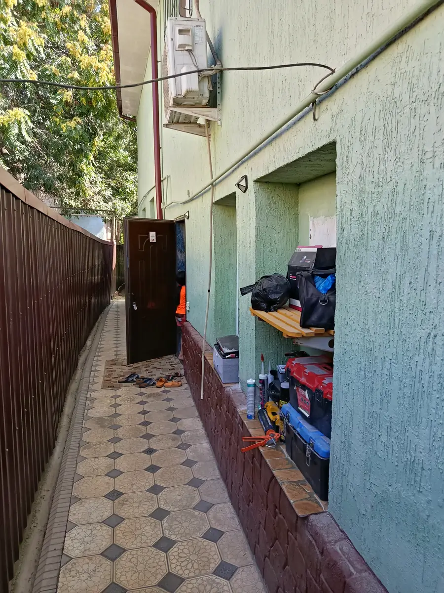2 qavatli uy − 140 m², 2.4 sot. 