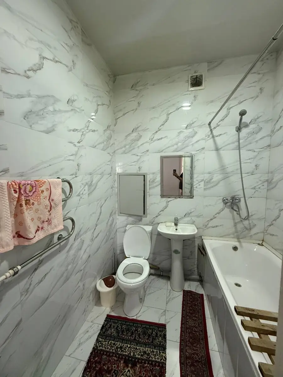 2 xonali kvartira sotiladi − 56 m²