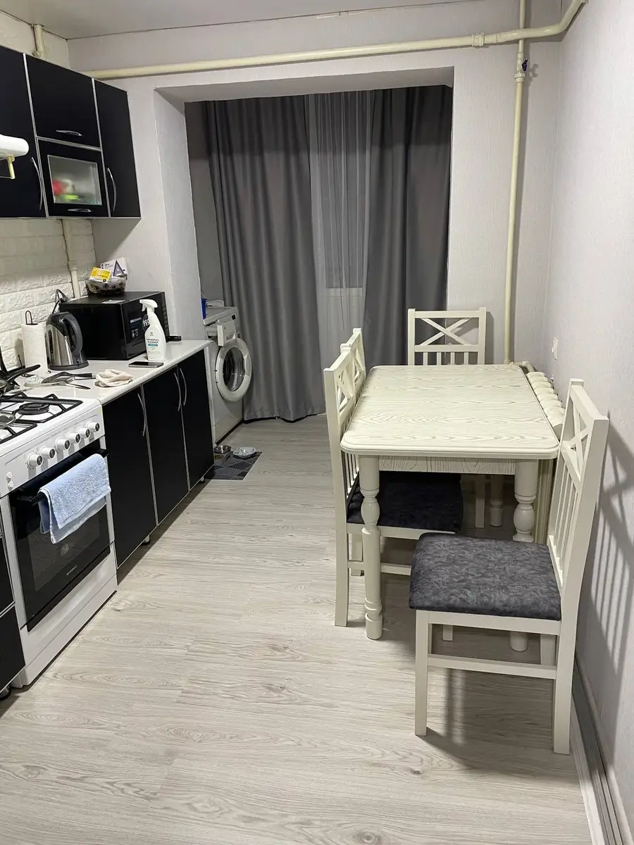 1-комнатная квартира − 28 м², 2/4 этаж