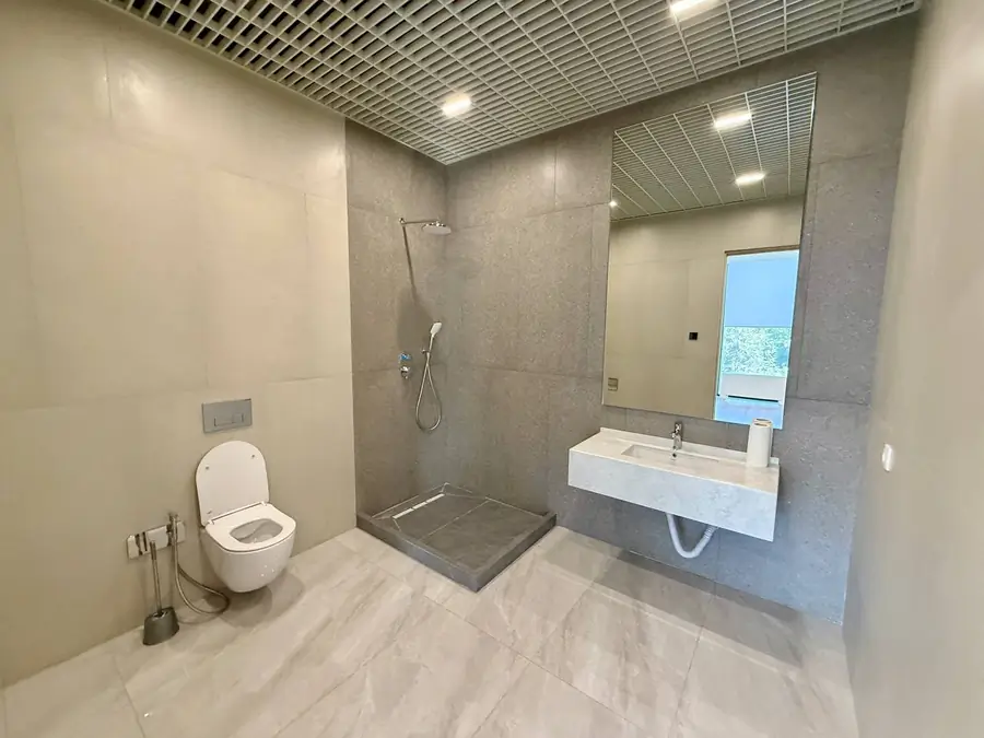 Ijaraga ofis − 163 m²