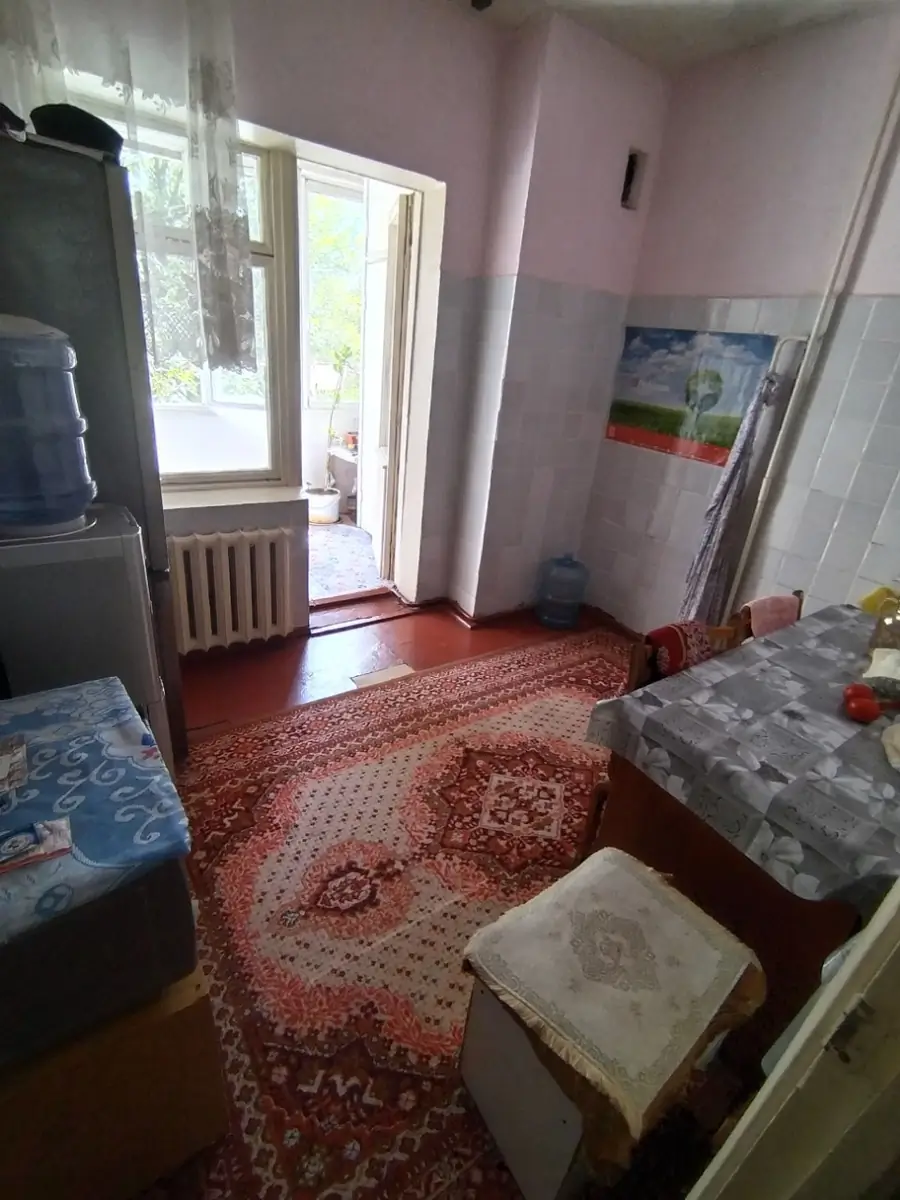 2 xonali kvartira sotiladi − 56.6 m²