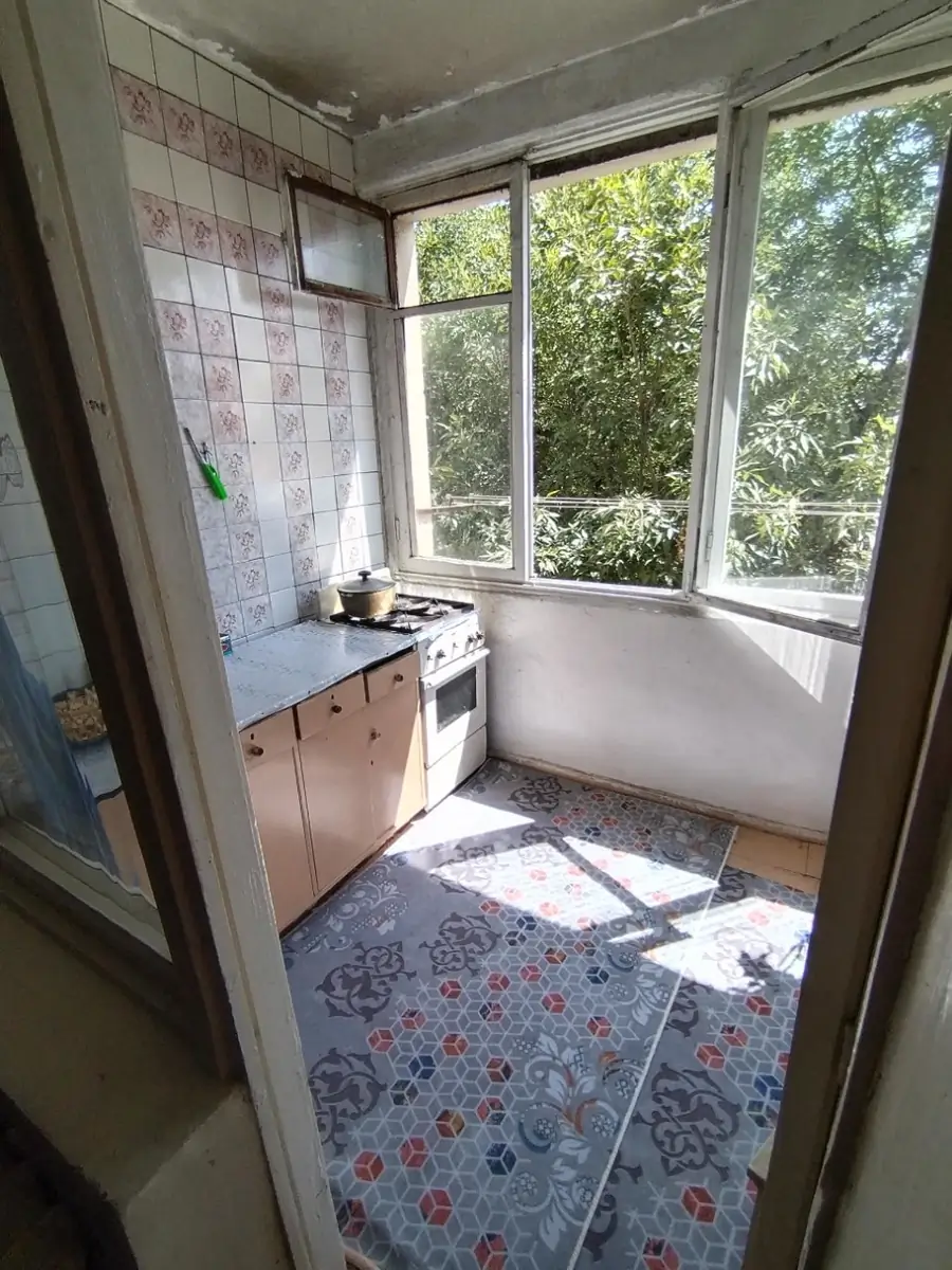 2 xonali kvartira sotiladi − 56.6 m²