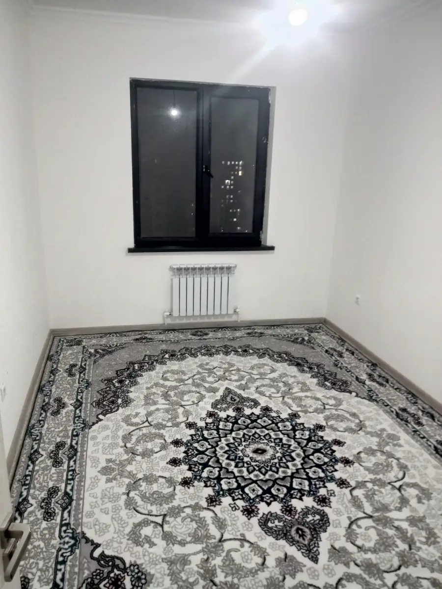 Сдается 3-комнатная квартира − 75 м²