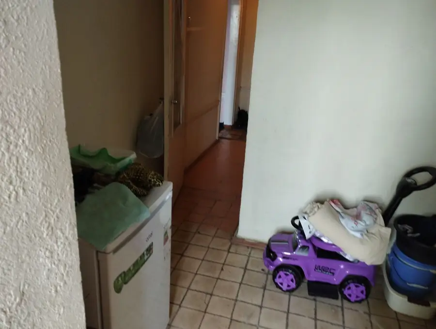 Продается 2-комнатная квартира − 53 м²