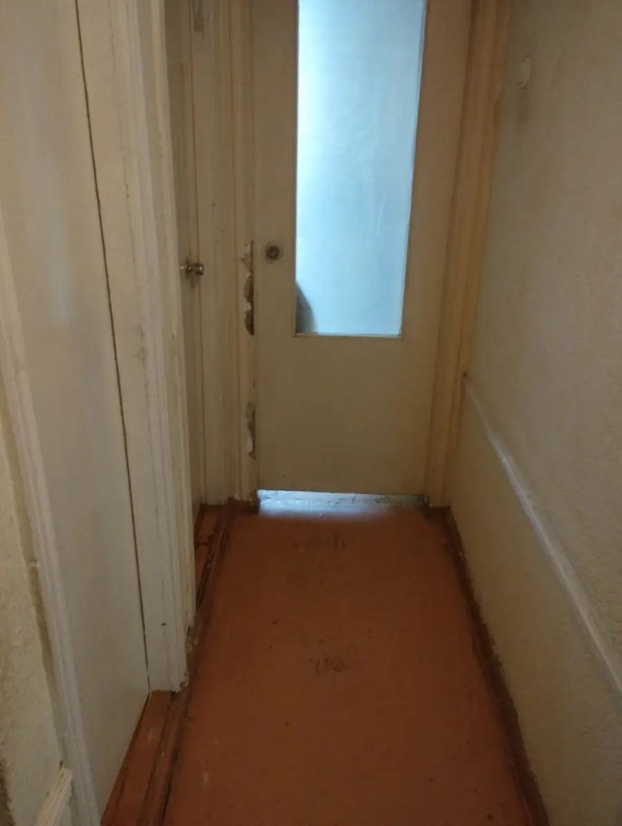 Продается 2-комнатная квартира − 53 м²