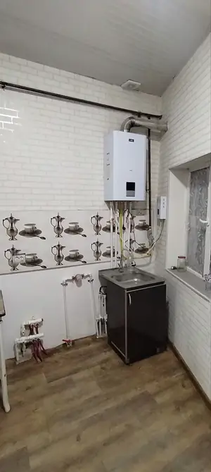 1-этажный дом − 33 м², 0.4 сот.