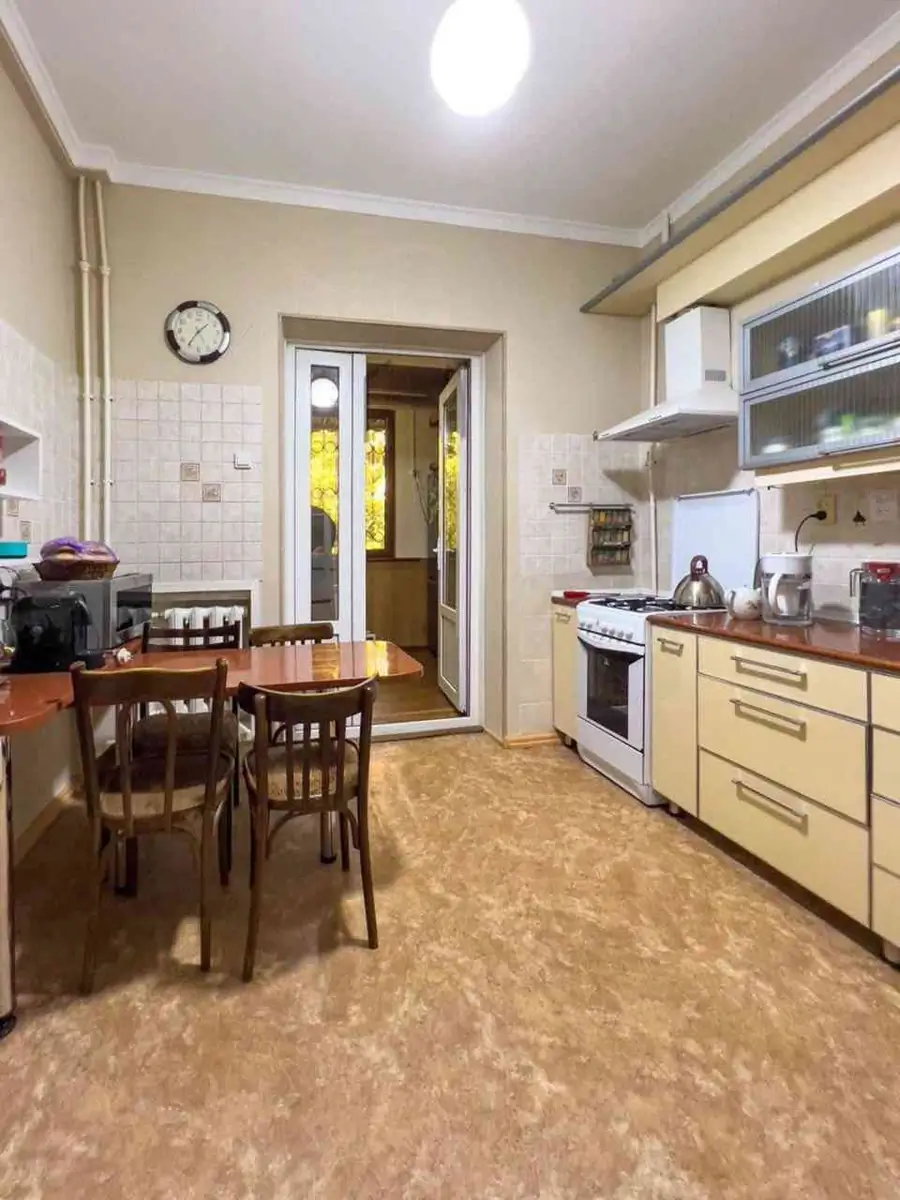 3 xonali kvartira − 87 m², 1/3 qavat