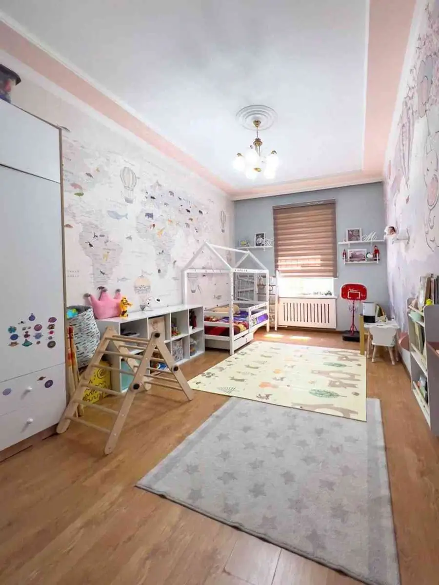 3 xonali kvartira − 87 m², 1/3 qavat