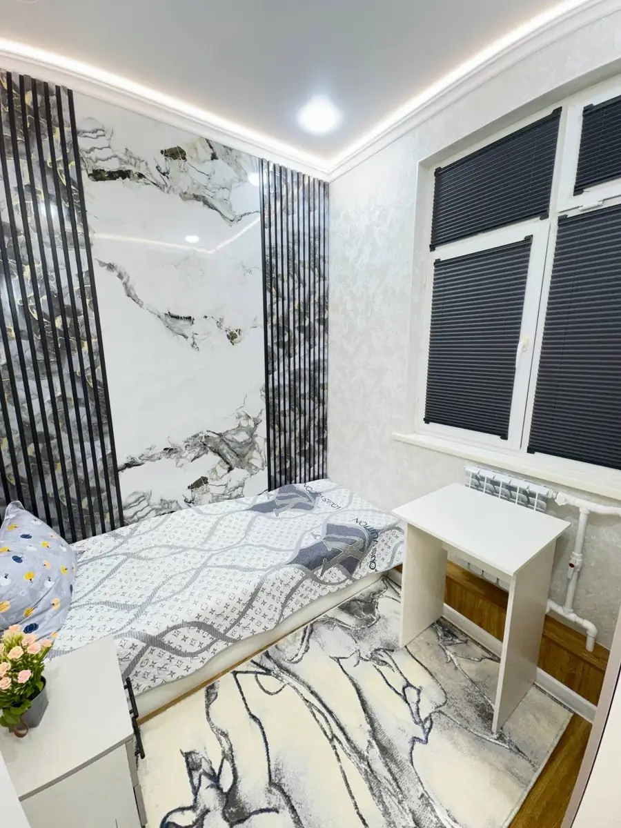 Продается 2-комнатная квартира − 48 м²