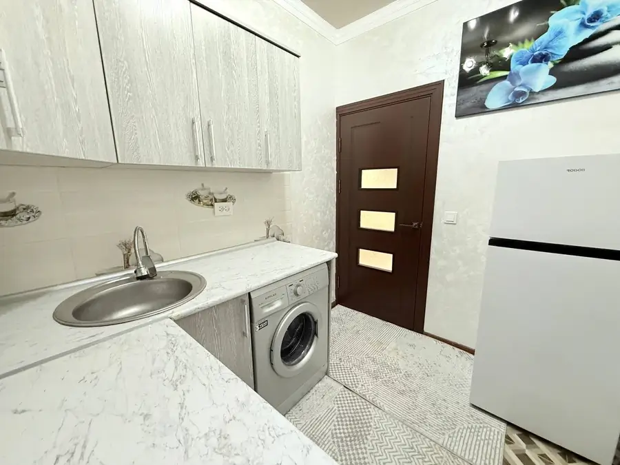 2 xonali kvartira sotiladi − 48 m²