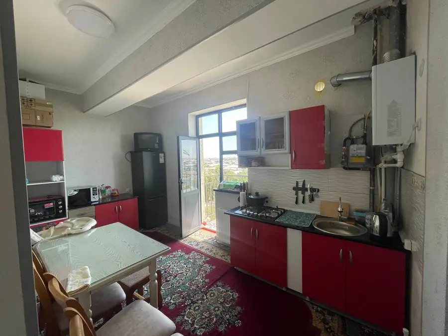 2 xonali kvartira sotiladi − 61.5 m²