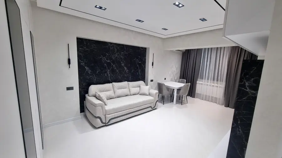 Сдается 2-комнатная квартира − 50 м²