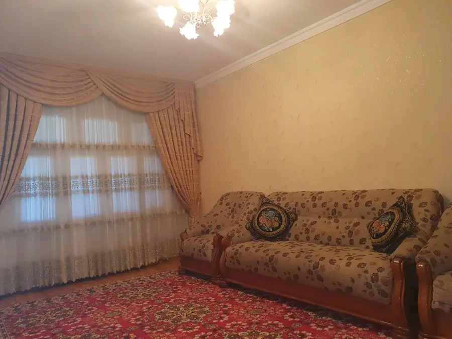 Ijaraga 3 xonali kvartira − 80 m²