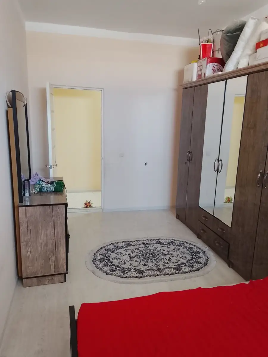 2 xonali kvartira sotiladi − 63 m²