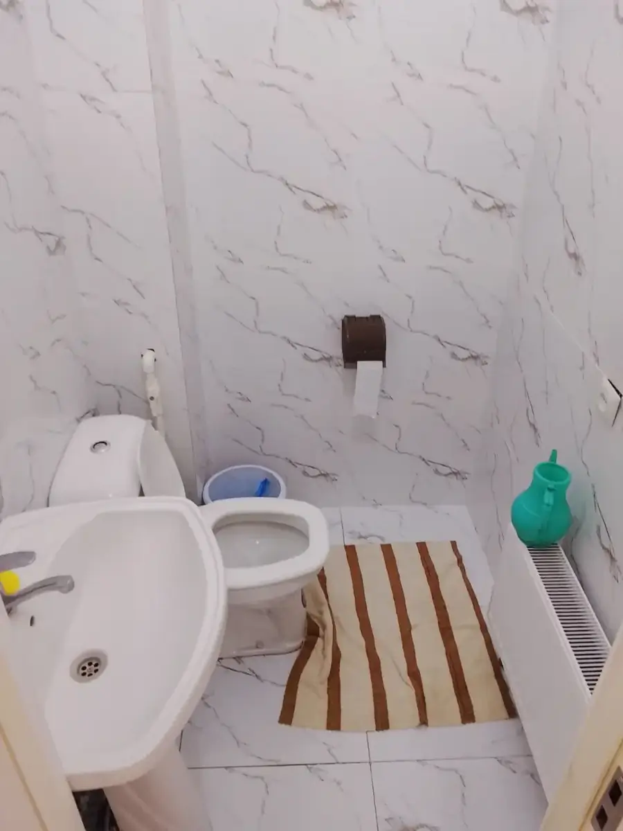 2 xonali kvartira sotiladi − 63 m²