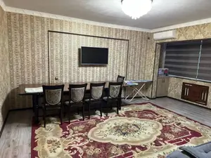 3-комнатная квартира − 80 м², 1/4 этаж