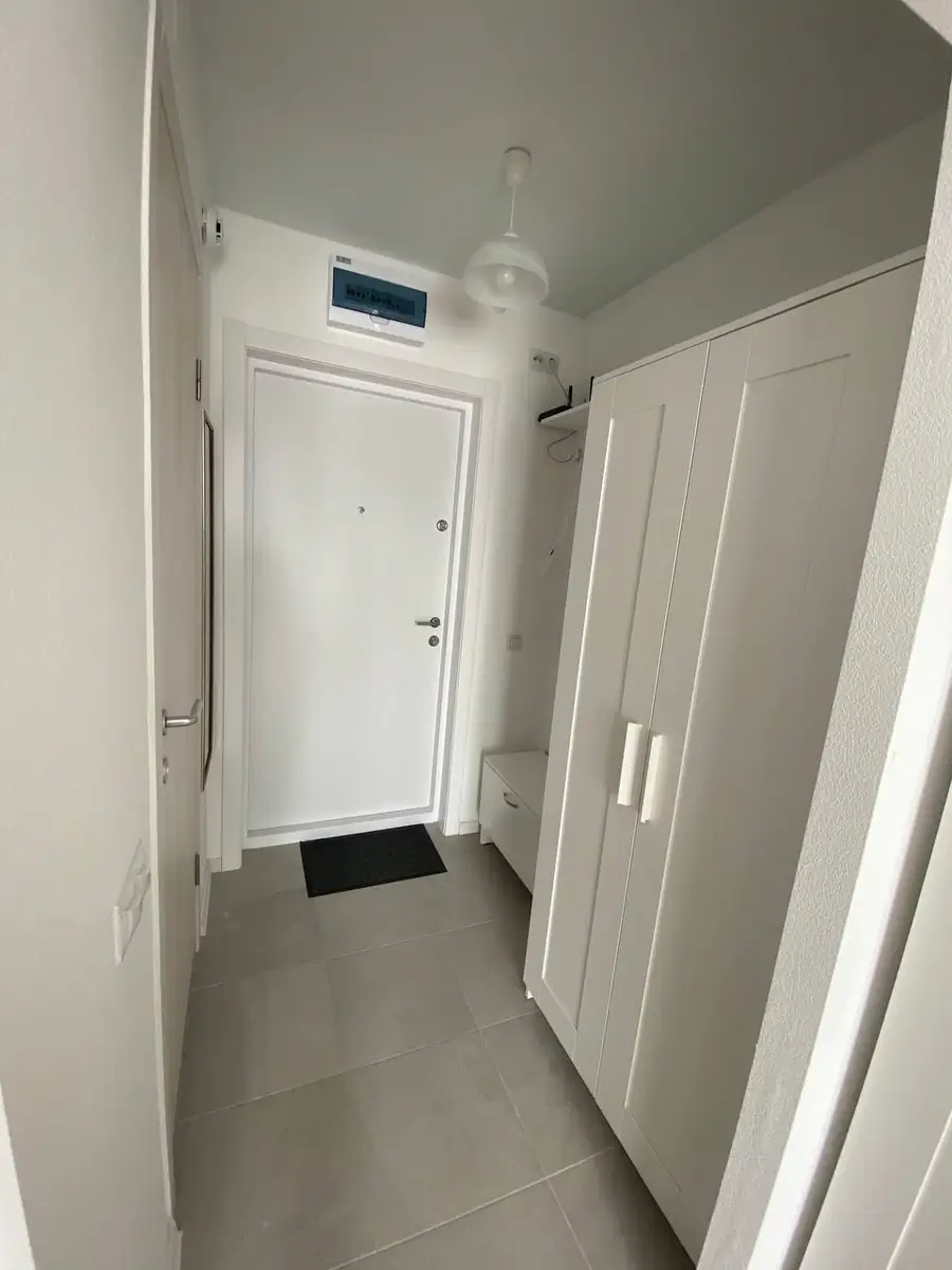 1-комнатная квартира − 38 м², 2/5 этаж