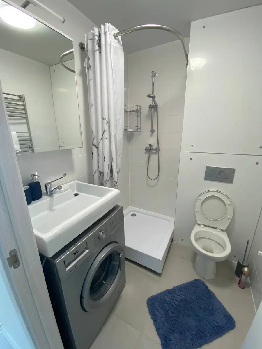 1-комнатная квартира − 38 м², 2/5 этаж