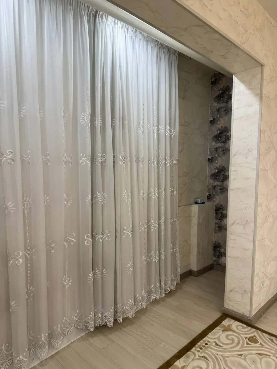 3 xonali kvartira sotiladi − 74 m²