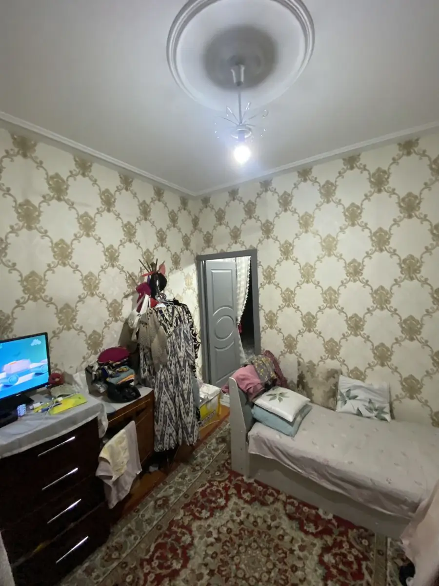 4 xonali kvartira sotiladi − 97 m²