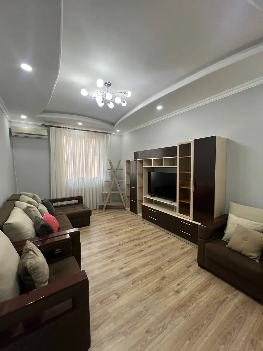 2-комнатная квартира − 67.7 м², 4/5 этаж