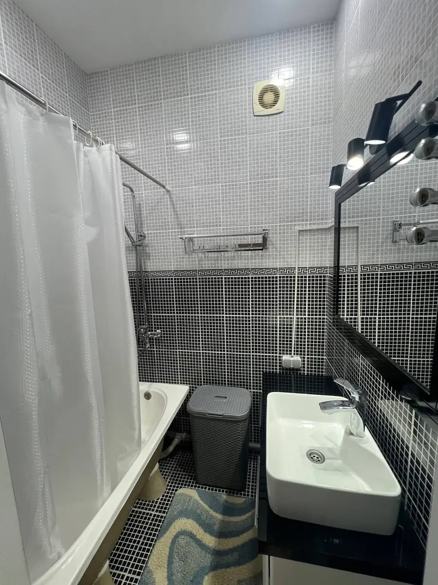 Ijaraga 2 xonali kvartira − 67.7 m²