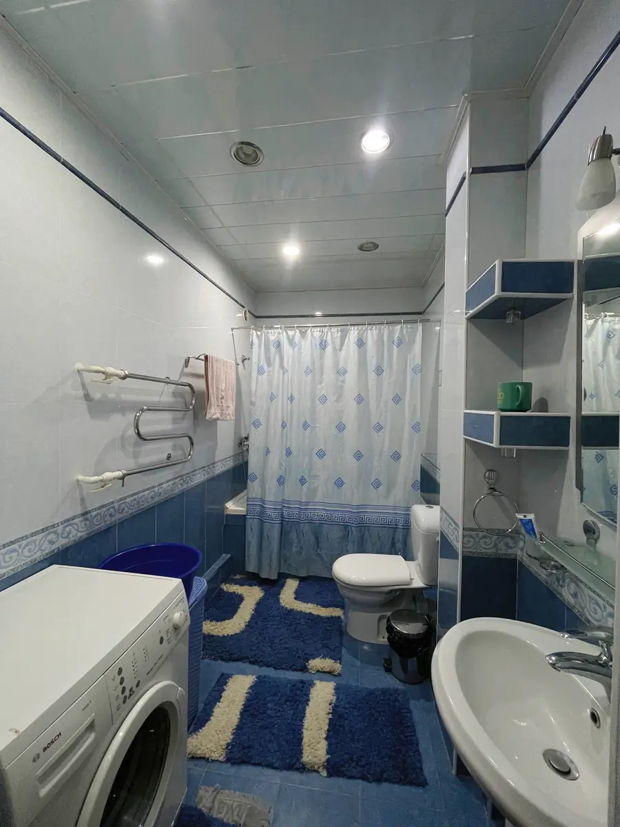 Сдается 4-комнатная квартира − 110 м²