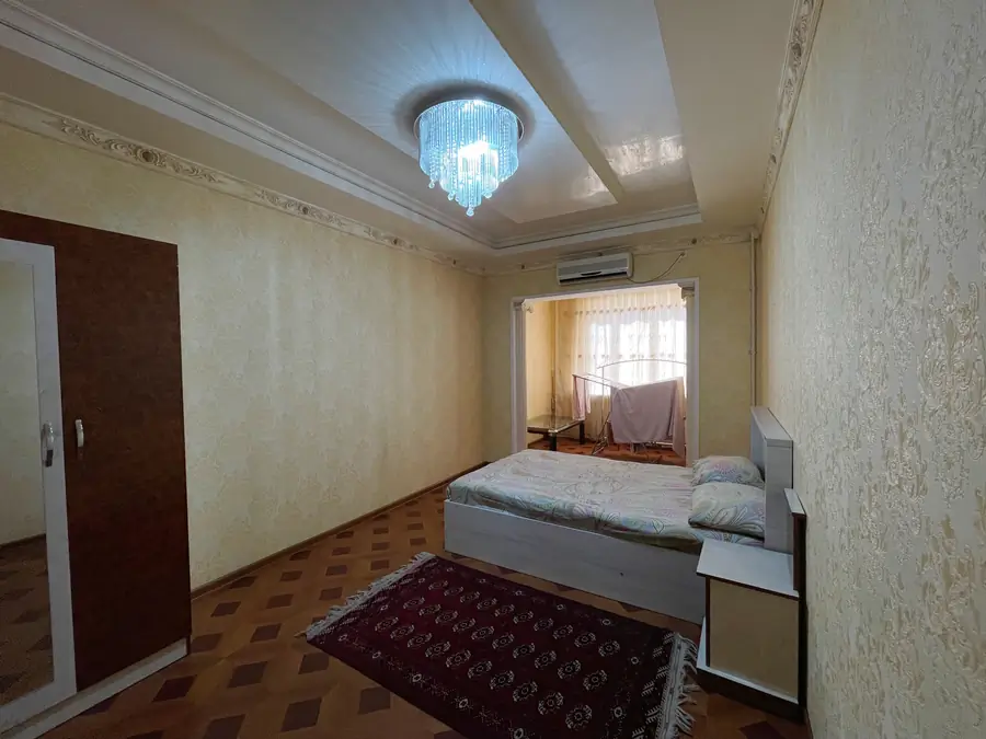 Сдается 4-комнатная квартира − 110 м²