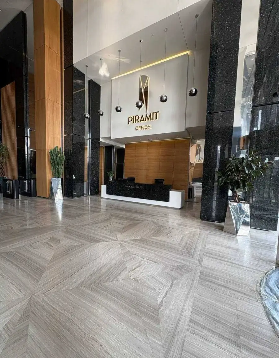 Продается 3-комнатная квартира − 65.9 м²