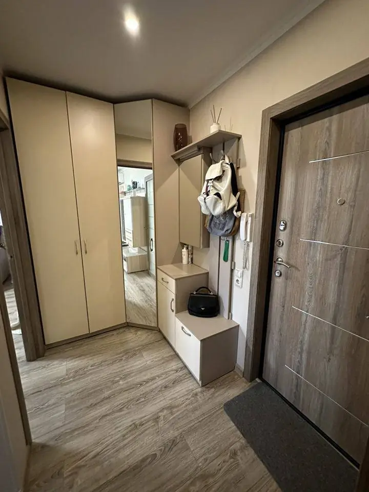 1-комнатная квартира − 38 м², 5/5 этаж