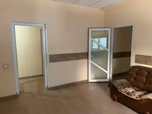 Офис − 383 м², 1/3 этаж