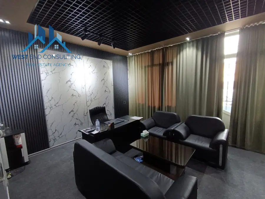 Ofis − 448 m², 1/2 qavat