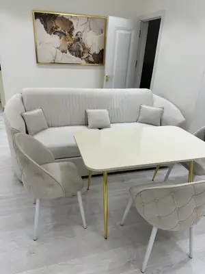 2-комнатная квартира − 56 м², 3/5 этаж