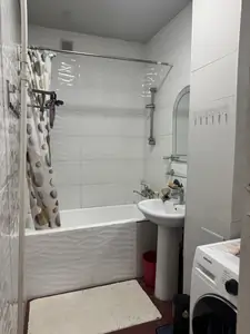 3-комнатная квартира − 70 м², 3/9 этаж