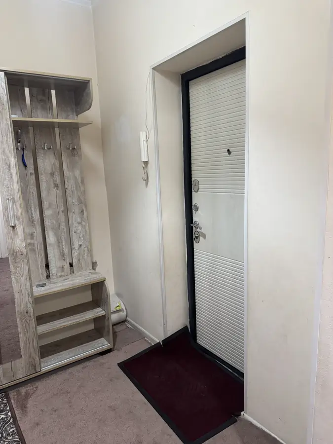 3 xonali kvartira sotiladi − 70 m²