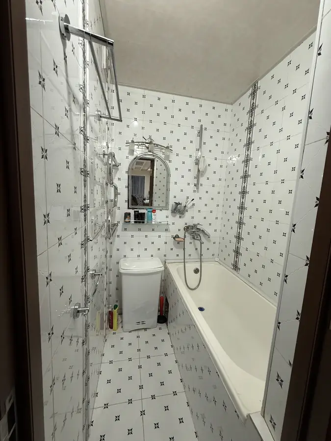 3 xonali kvartira sotiladi − 78 m²