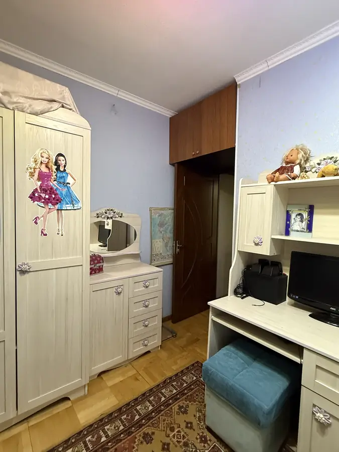 3 xonali kvartira sotiladi − 78 m²