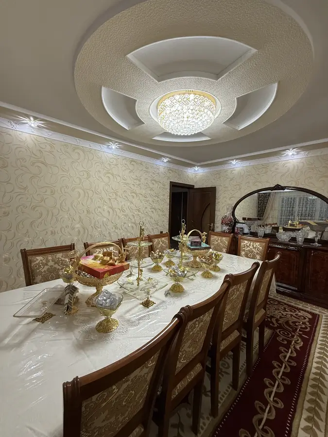 3 xonali kvartira sotiladi − 78 m²