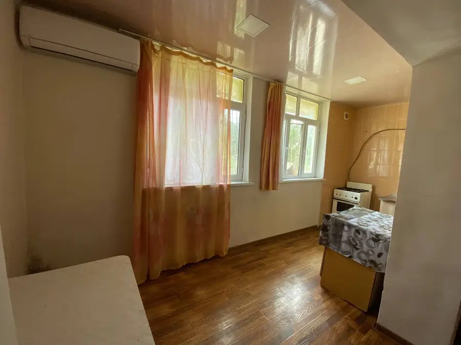 2 xonali kvartira sotiladi − 62 m²