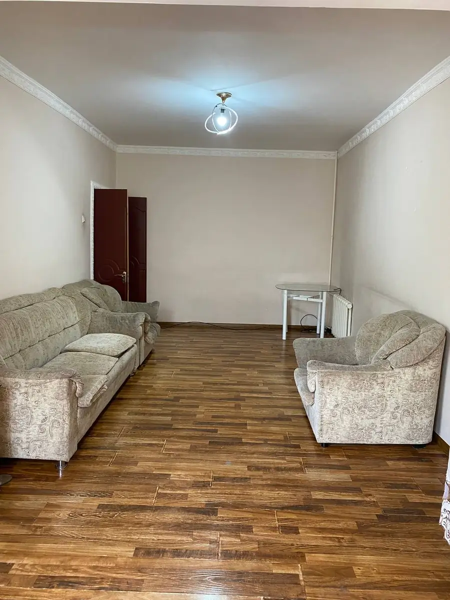 2-комнатная квартира − 62 м², 1/4 этаж